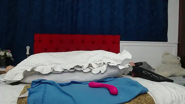 LADYSLAVEXXX online show from December 6, 2024, 1:07 am