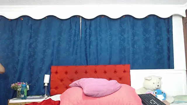 LADYSLAVEXXX online show from October 3, 2025, 8:28 pm