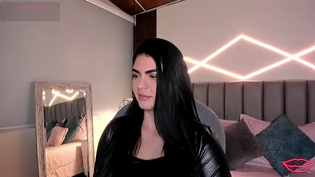Veronicalanx1 online show from May 1, 2026, 11:26 am