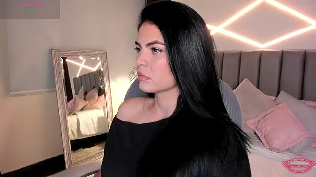 Veronicalanx1 online show from July 30, 2026, 10:36 am