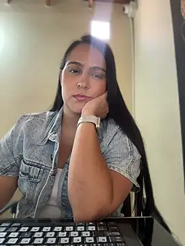 kendall 52 online show from April 27, 2026, 5:33 pm