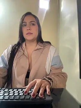 kendall 52 online show from May 7, 2026, 12:43 pm