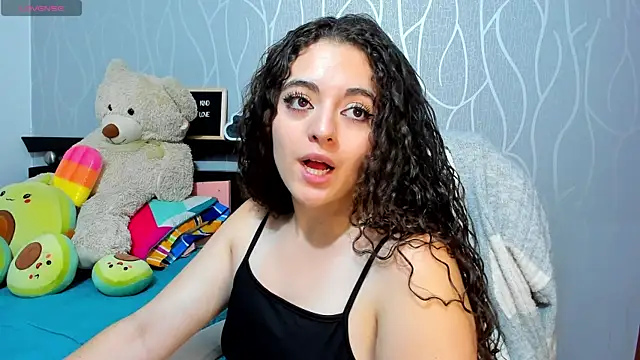 AshleyKim  online show from December 6, 2024, 8:29 pm