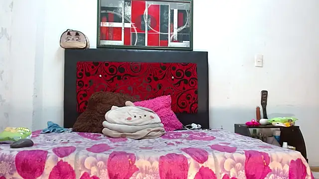 Snapshot of LexiStone_ chatting on April 15, 2026, 8:42 pm LexiStone online show from April 15, 2026, 8:42 pm