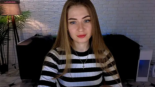 Adelyna Bird online show from March 23, 2025, 7:20 am