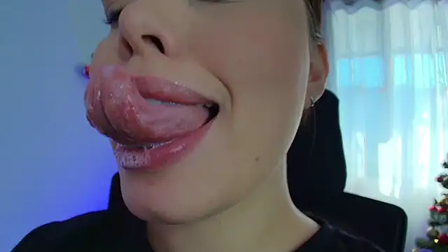 Snapshot of lisbet21x chatting on December 7, 2024, 1:18 pm lisbet21x online show from December 7, 2024, 1:18 pm