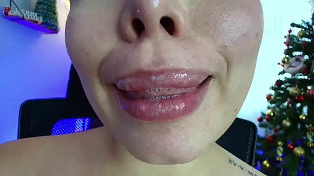 Snapshot of lisbet21x chatting on December 28, 2024, 7:11 pm lisbet21x online show from December 28, 2024, 7:11 pm