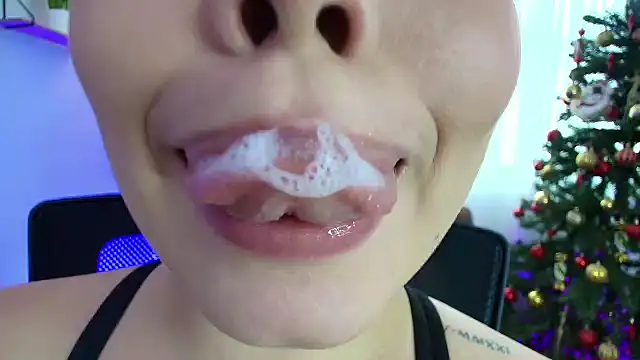 Snapshot of lisbet21x chatting on January 14, 2025, 7:00 pm lisbet21x online show from January 14, 2025, 7:00 pm