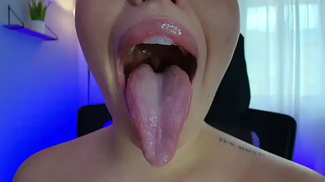 Snapshot of lisbet21x chatting on January 28, 2025, 7:32 pm lisbet21x online show from January 28, 2025, 7:32 pm