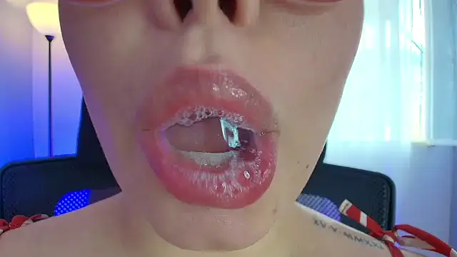 Snapshot of lisbet21x chatting on February 7, 2025, 6:56 pm lisbet21x online show from February 7, 2025, 6:56 pm