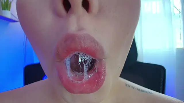 Snapshot of lisbet21x chatting on February 14, 2025, 7:12 pm lisbet21x online show from February 14, 2025, 7:12 pm