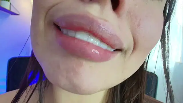 Snapshot of lisbet21x chatting on February 22, 2025, 8:42 pm lisbet21x online show from February 22, 2025, 8:42 pm