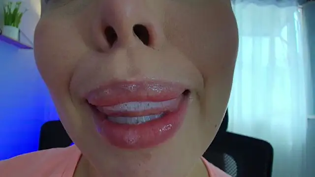 Snapshot of lisbet21x chatting on February 27, 2025, 2:32 pm lisbet21x online show from February 27, 2025, 2:32 pm