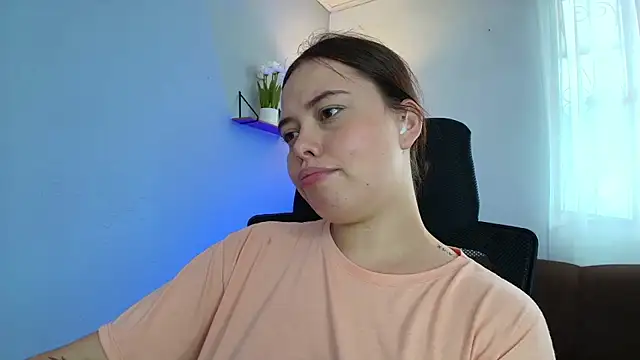 Snapshot of lisbet21x chatting on March 8, 2025, 5:22 pm lisbet21x online show from March 8, 2025, 5:22 pm