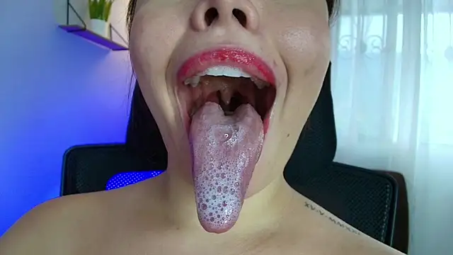 Snapshot of lisbet21x chatting on March 11, 2025, 10:09 pm lisbet21x online show from March 11, 2025, 10:09 pm