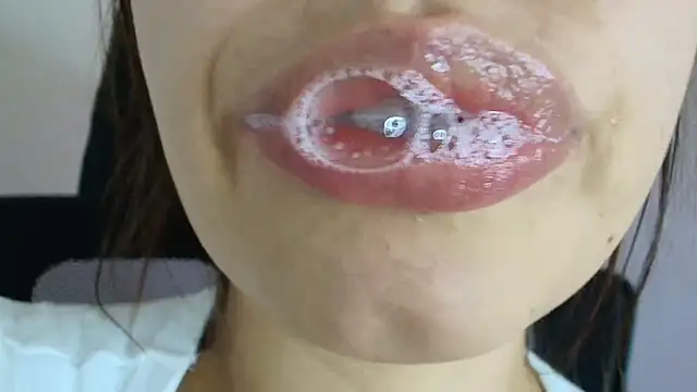 Snapshot of lisbet21x chatting on September 19, 2025, 10:10 pm lisbet21x online show from September 19, 2025, 10:10 pm