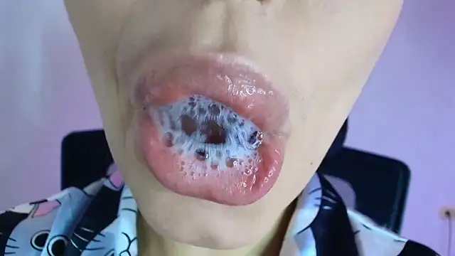 Snapshot of lisbet21x chatting on November 3, 2025, 11:11 am lisbet21x online show from November 3, 2025, 11:11 am