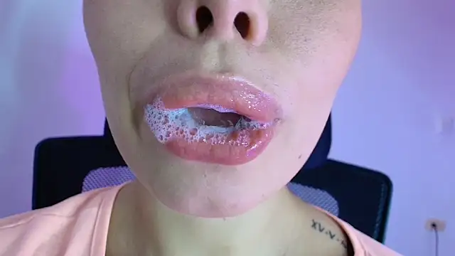 Snapshot of lisbet21x chatting on November 21, 2025, 9:57 pm lisbet21x online show from November 21, 2025, 9:57 pm