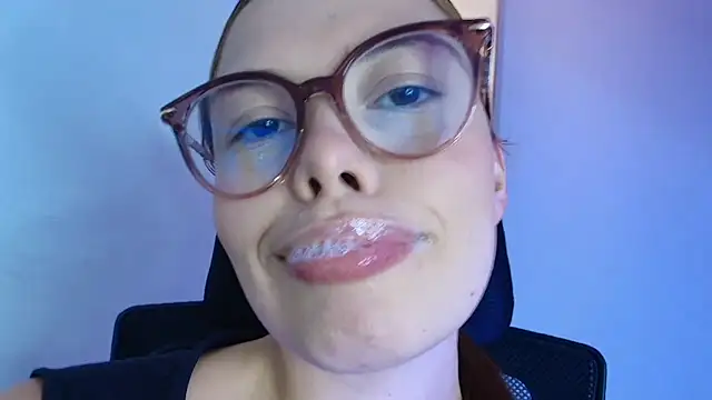 lisbet21x online show from February 7, 2026, 8:23 pm