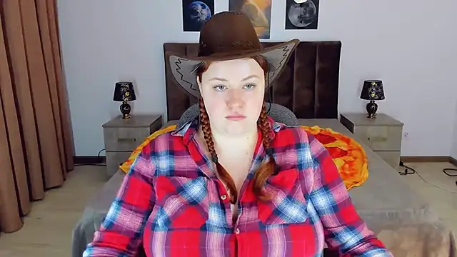 PolinaSalvatore online show from January 29, 2025, 1:49 pm