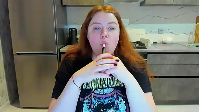 PolinaSalvatore online show from February 20, 2025, 10:48 pm