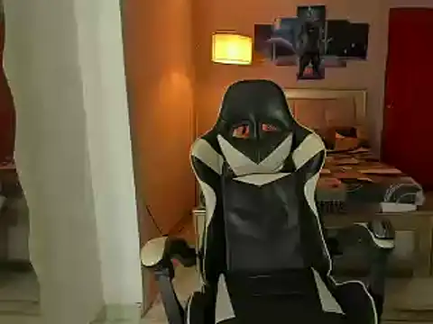 Snapshot of Jake_simons chatting on February 22, 2025, 4:18 am Jake simons online show from February 22, 2025, 4:18 am