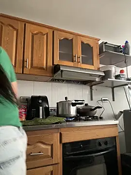 Snapshot of andreaisis2 chatting on February 23, 2026, 6:05 pm andreaisis2 online show from February 23, 2026, 6:05 pm