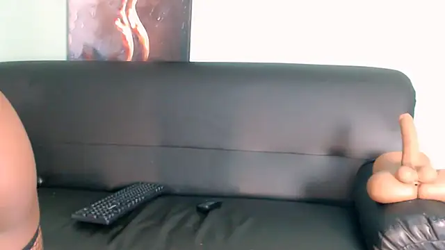 Snapshot of Slenderxxx2 chatting on February 3, 2026, 2:53 am Slenderxxx2 online show from February 3, 2026, 2:53 am