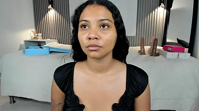 Snapshot of Zafiiraa chatting on May 8, 2026, 3:45 am Zafiiraa online show from May 8, 2026, 3:45 am
