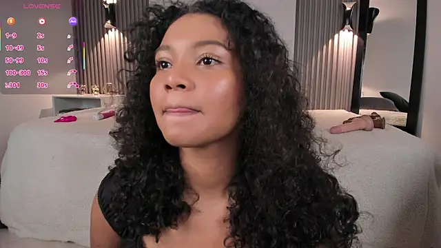 Snapshot of Zafiiraa chatting on May 28, 2026, 3:26 am Zafiiraa online show from May 28, 2026, 3:26 am