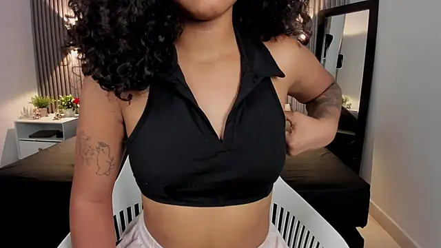 Snapshot of Zafiiraa chatting on June 25, 2026, 3:50 am Zafiiraa online show from June 25, 2026, 3:50 am
