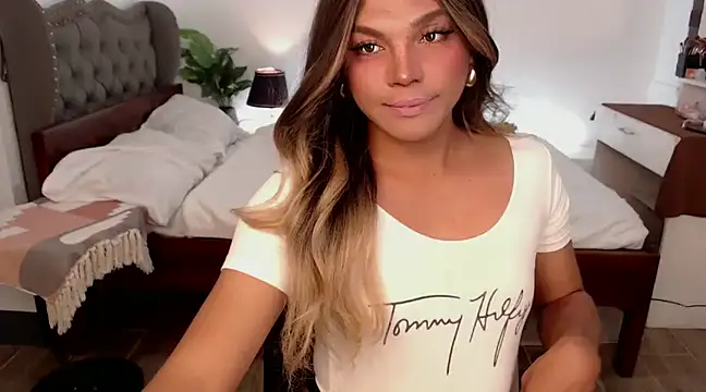 Snapshot of liaa_lurrecams chatting on January 23, 2025, 5:42 pm liaa lurrecams online show from January 23, 2025, 5:42 pm