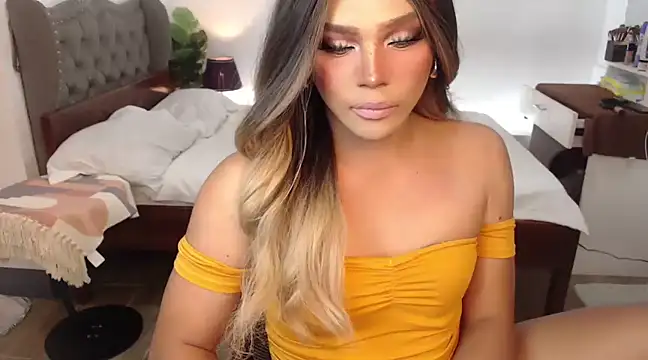 Snapshot of liaa_lurrecams chatting on March 2, 2025, 3:05 pm liaa lurrecams online show from March 2, 2025, 3:05 pm