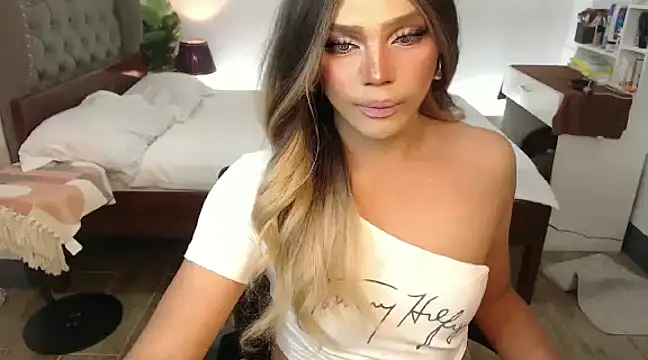 Snapshot of liaa_lurrecams chatting on March 2, 2025, 6:08 pm liaa lurrecams online show from March 2, 2025, 6:08 pm