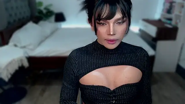 Snapshot of liaa_lurrecams chatting on November 24, 2025, 1:33 pm liaa lurrecams online show from November 24, 2025, 1:33 pm