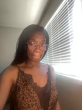 sweetsexiecool7 online show from August 5, 2026, 7:28 pm