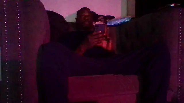 Snapshot of Daddy_hook chatting on December 2, 2025, 4:40 am Daddy hook online show from December 2, 2025, 4:40 am