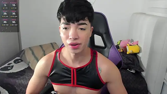 Snapshot of santy7v7 chatting on December 4, 2024, 12:58 pm santy7v7 online show from December 4, 2024, 12:58 pm