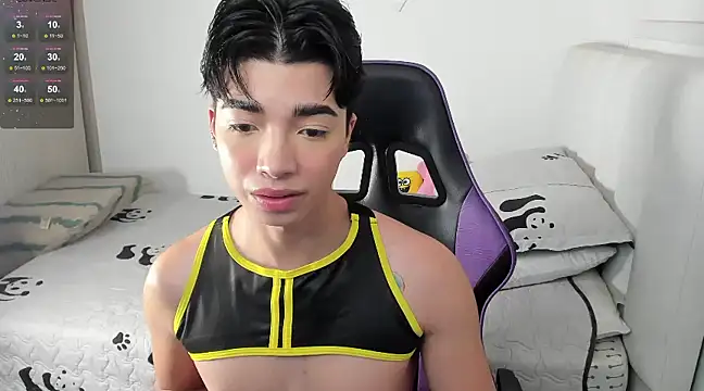 Snapshot of santy7v7 chatting on February 9, 2025, 1:25 pm santy7v7 online show from February 9, 2025, 1:25 pm