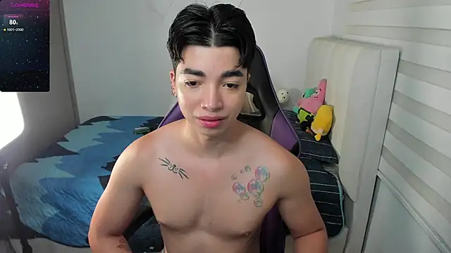 Snapshot of santy7v7 chatting on October 2, 2025, 1:18 pm santy7v7 online show from October 2, 2025, 1:18 pm