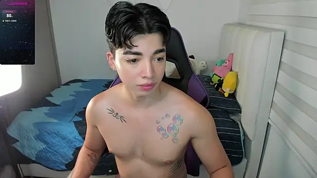 Snapshot of santy7v7 chatting on October 7, 2025, 1:19 pm santy7v7 online show from October 7, 2025, 1:19 pm