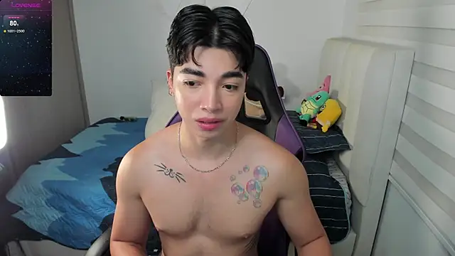 Snapshot of santy7v7 chatting on October 12, 2025, 1:21 pm santy7v7 online show from October 12, 2025, 1:21 pm