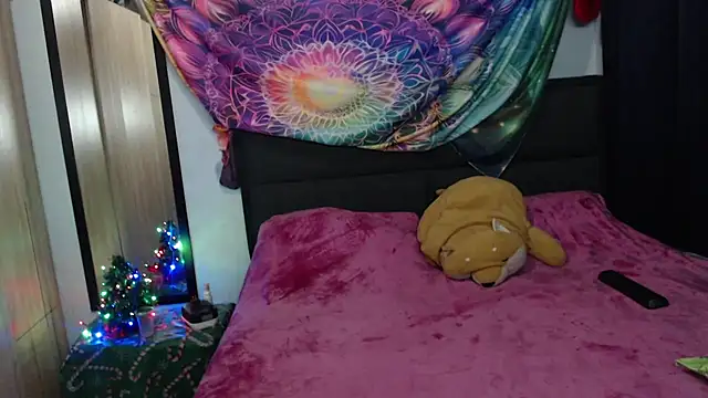 Snapshot of Alexxx_andr4 chatting on December 19, 2025, 1:34 am Alexxx andr4 online show from December 19, 2025, 1:34 am