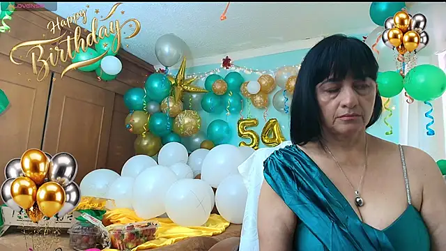 Snapshot of ISABEEL_SOFIA01 chatting on June 4, 2026, 3:51 pm ISABEEL SOFIA01 online show from June 4, 2026, 3:51 pm