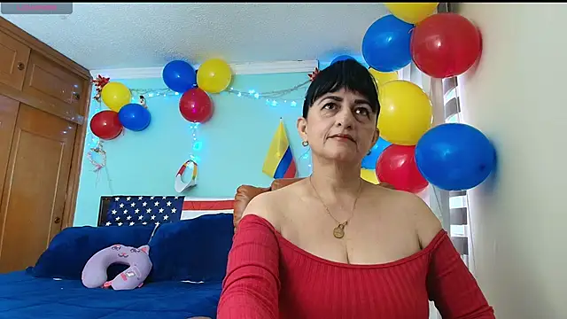 Snapshot of ISABEEL_SOFIA01 chatting on June 21, 2026, 11:57 am ISABEEL SOFIA01 online show from June 21, 2026, 11:57 am