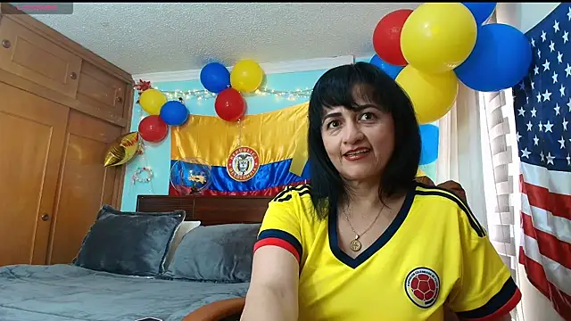 Snapshot of ISABEEL_SOFIA01 chatting on July 7, 2026, 6:34 pm ISABEEL SOFIA01 online show from July 7, 2026, 6:34 pm