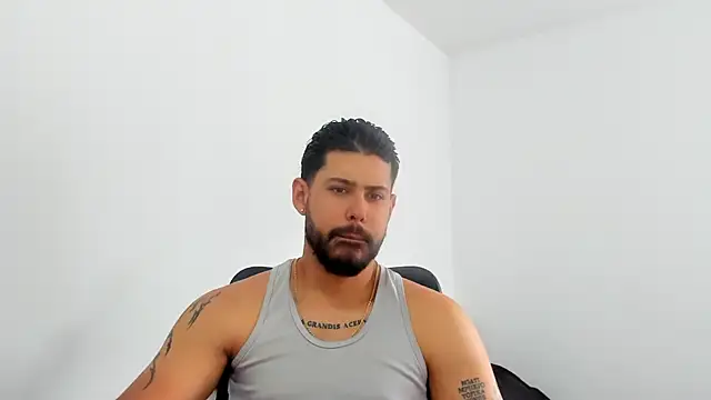 Justyn Torres online show from September 12, 2025, 3:34 pm