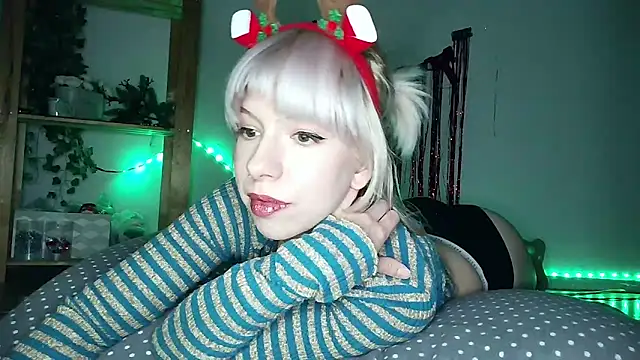 Snapshot of cruellagoth666 chatting on December 22, 2024, 1:11 pm cruellagoth666 online show from December 22, 2024, 1:11 pm