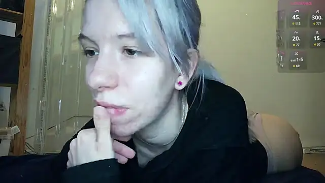 Snapshot of cruellagoth666 chatting on May 23, 2026, 1:37 pm cruellagoth666 online show from May 23, 2026, 1:37 pm