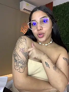 Snapshot of Amandanauty chatting on December 20, 2024, 3:58 am Amandanauty online show from December 20, 2024, 3:58 am